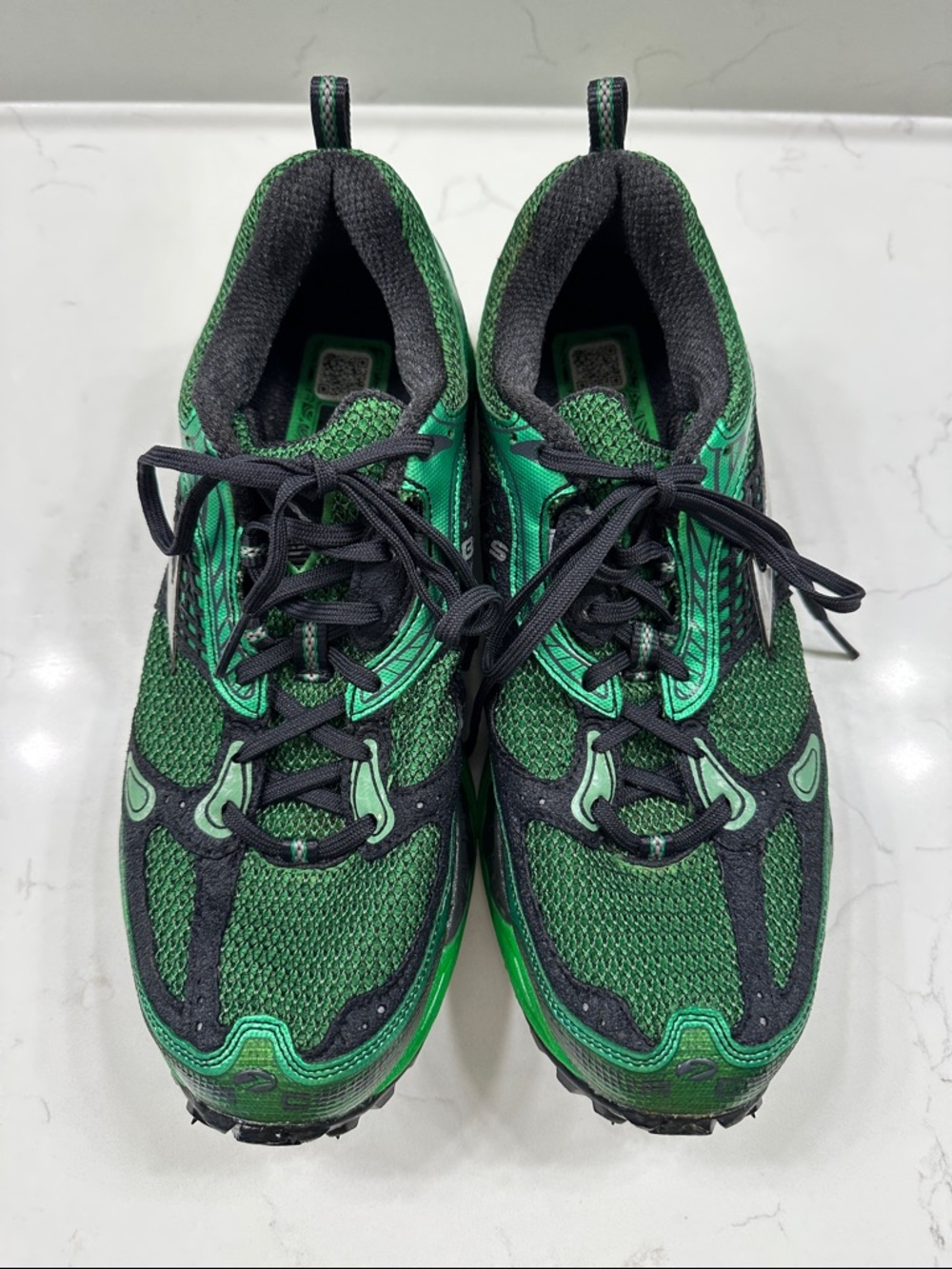 Brooks Men's Cascadia - Green and Black, size 11 D